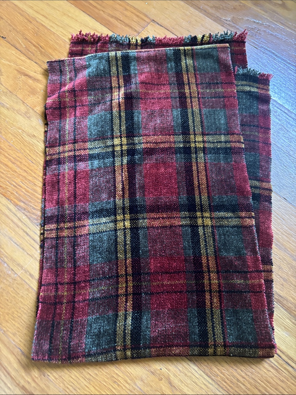 Plaid Red and Green Wool-Look Scarf